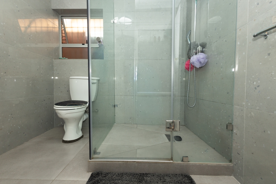 3 Bedroom Property for Sale in Table View Western Cape